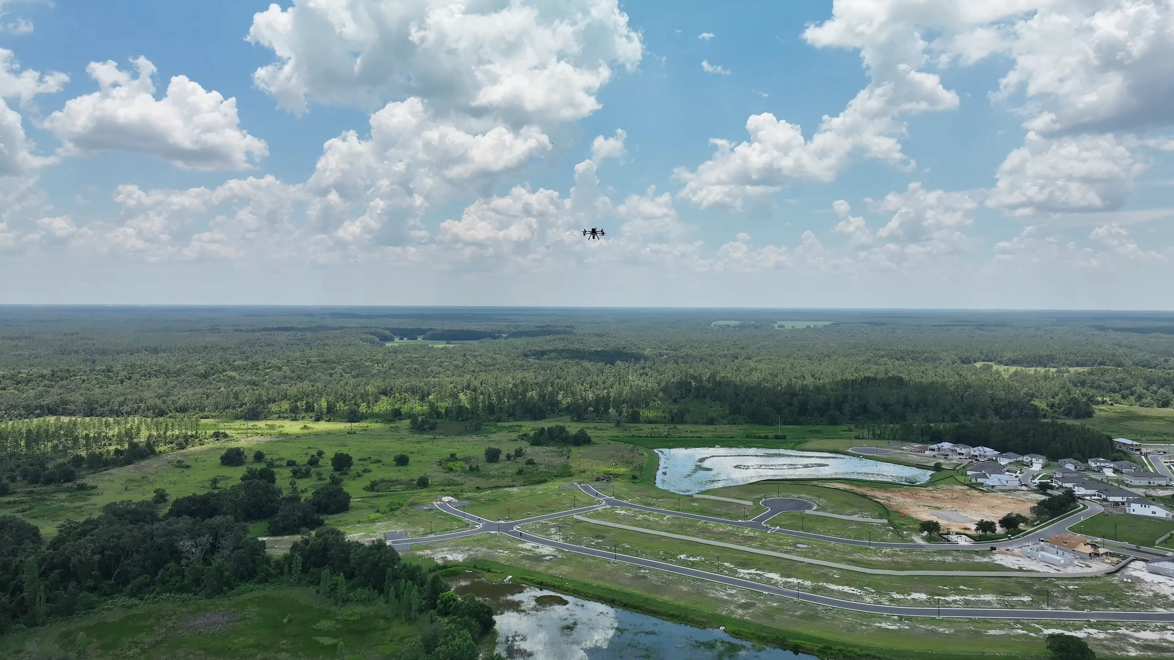 ROCK Ultra survolant la région de Zephyrhills