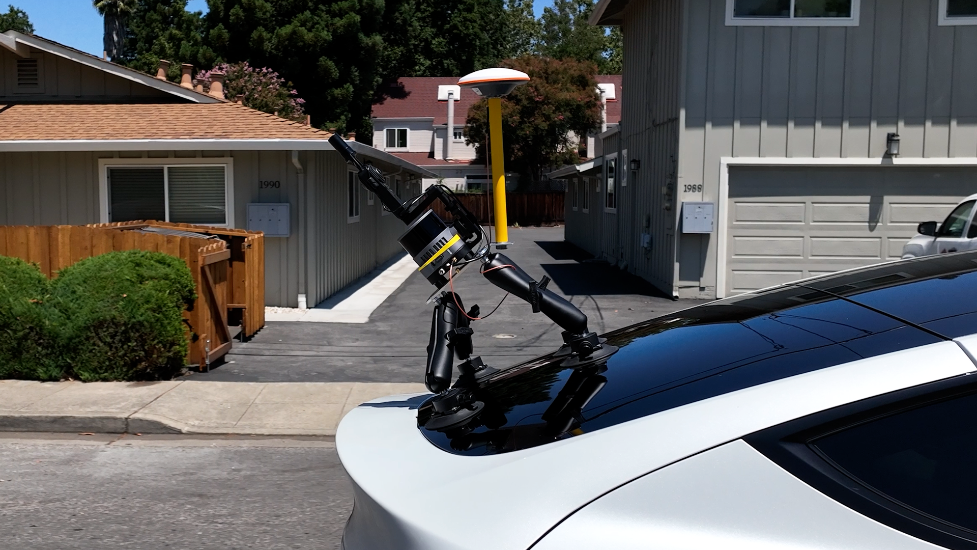 ROCK R3 V2 full view mounted on vehicle for mobile LiDAR mapping