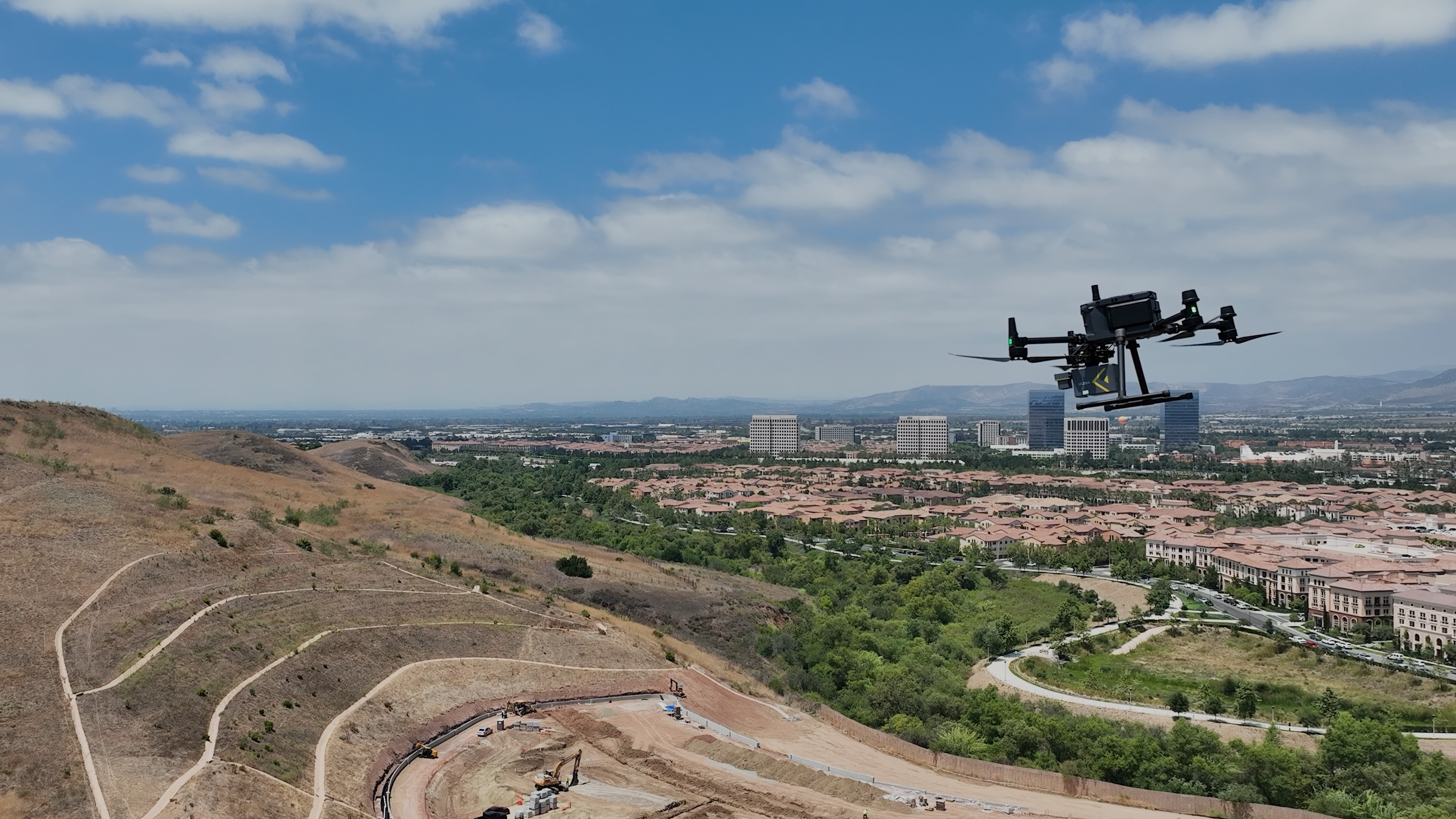 ROCK Ultra volando en dron sobre el sitio de reurbanización de Tuscan Village